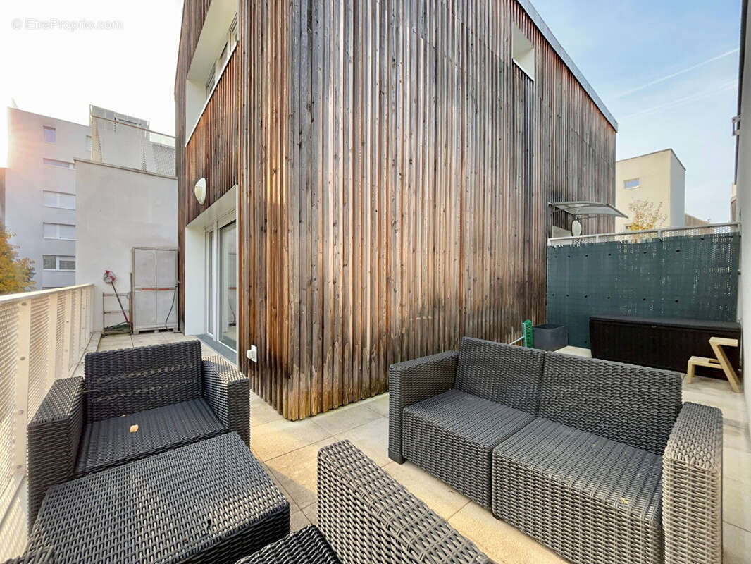 Appartement à NANTERRE