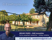 Maison à SAINT-LAURENT-DU-PAPE