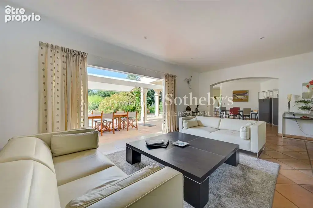 Maison d'exception - 280 m² à vendre à proximité d'Aix-en-Provence - photo 3