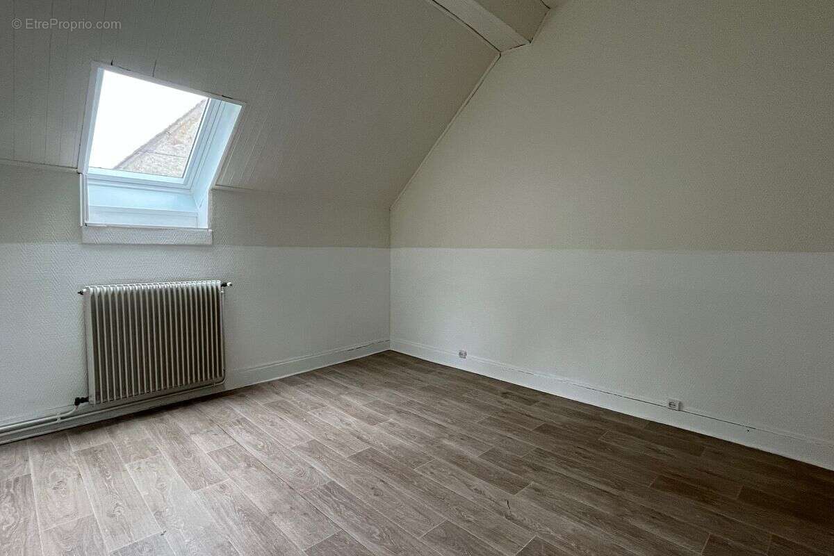 Maison à SAINT-MARTIN-LE-BEAU