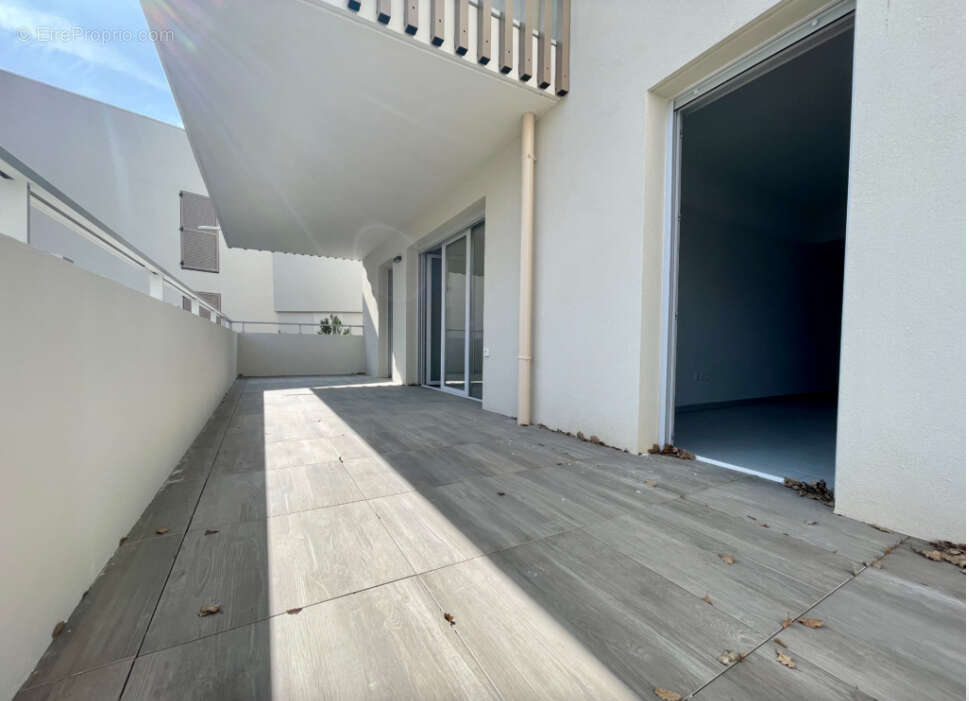 Appartement à GILETTE