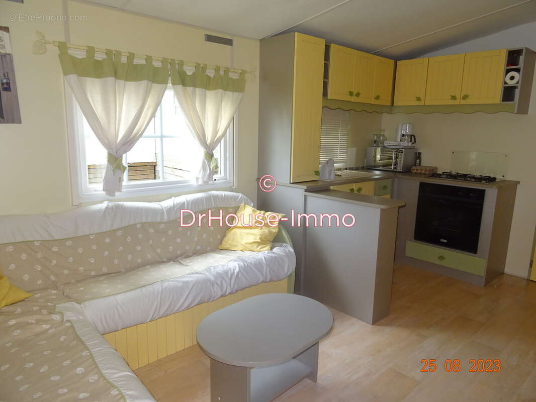 Terrain à SAINT-AUBIN-DE-BLAYE