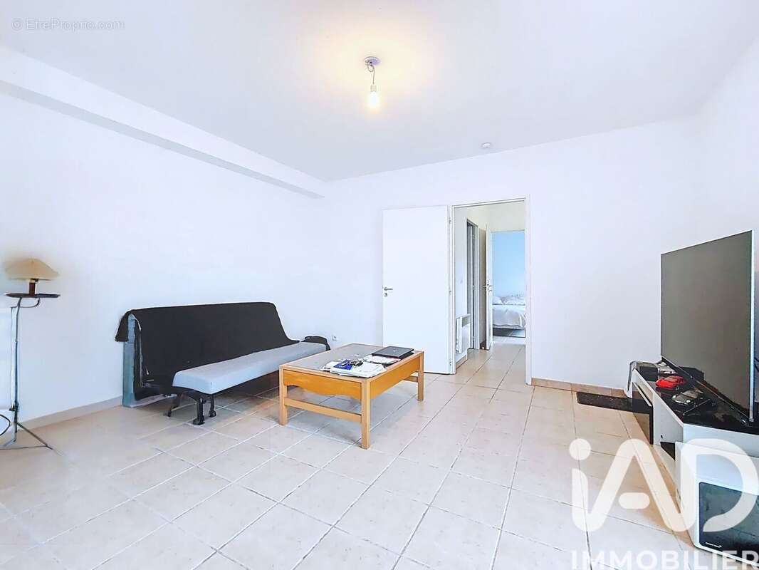 Photo 2 - Appartement à LACROIX-FALGARDE