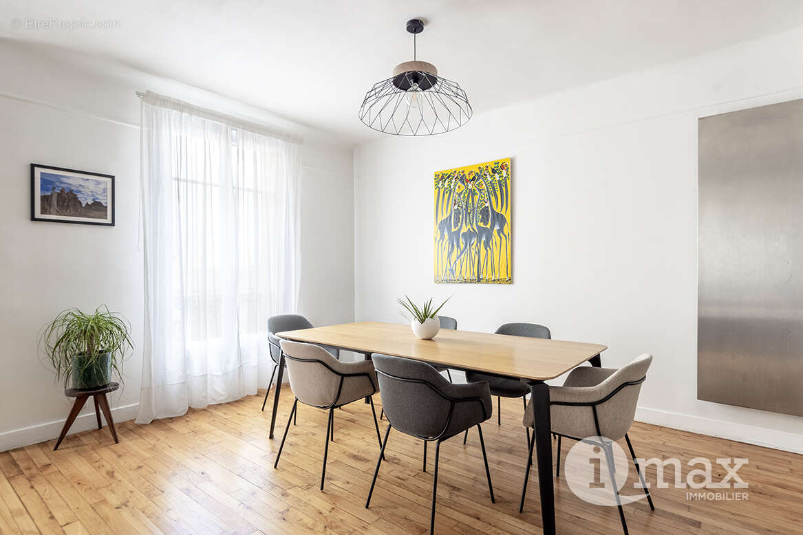 Appartement à ASNIERES-SUR-SEINE