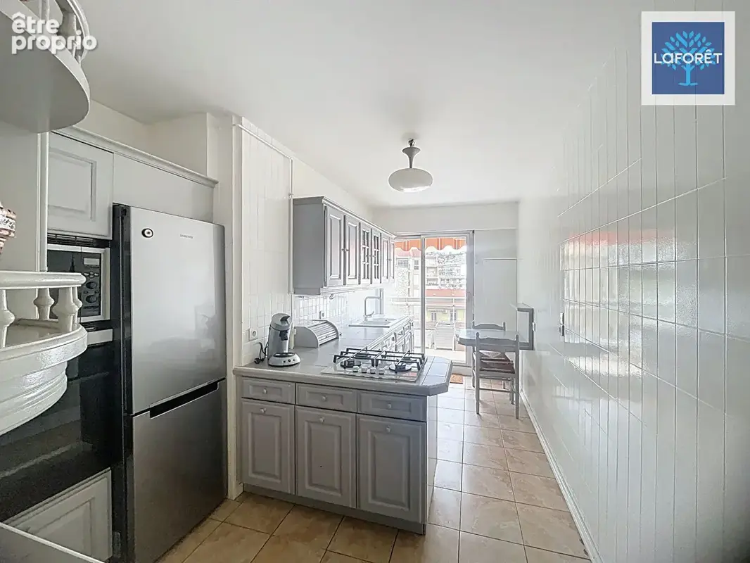 Nice Appartement  Familial 5 pièce(s) 130.40 m2 - photo 7