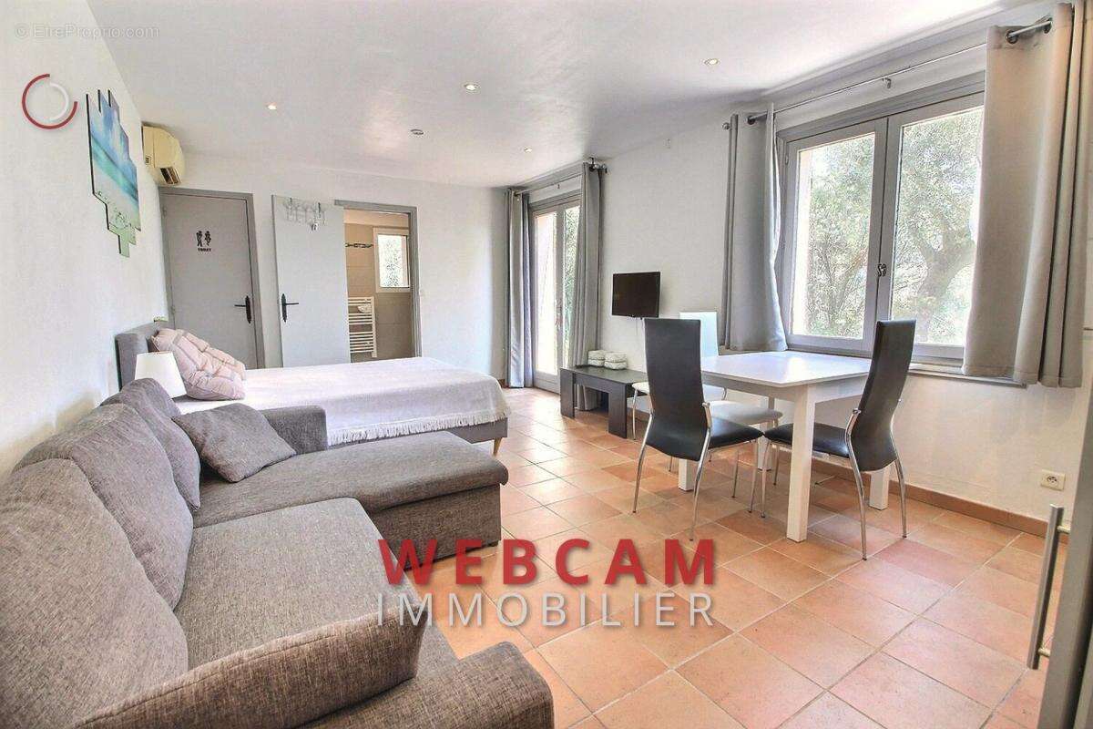 Maison à SAINTE-AGNES