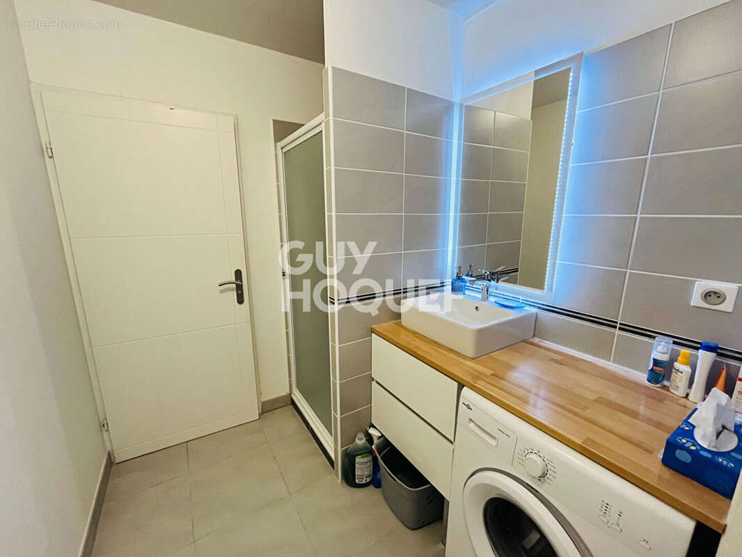 Appartement à JUVIGNAC