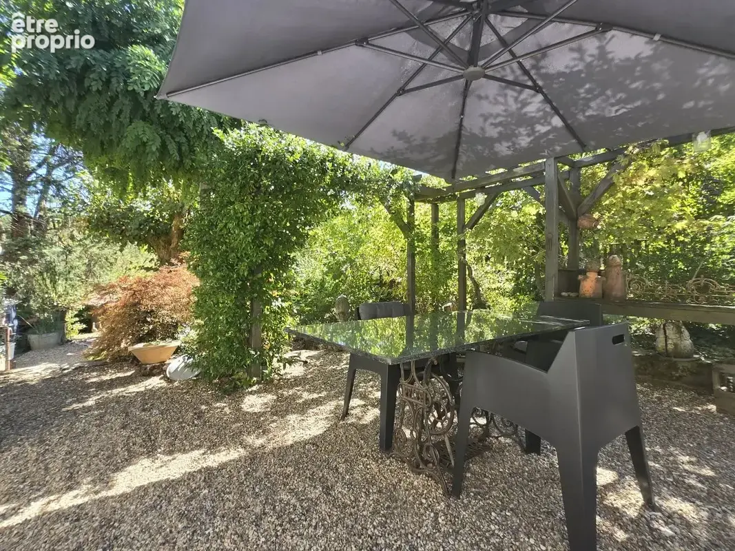Maison en pierres en harmonie avec son jardin! - photo 2