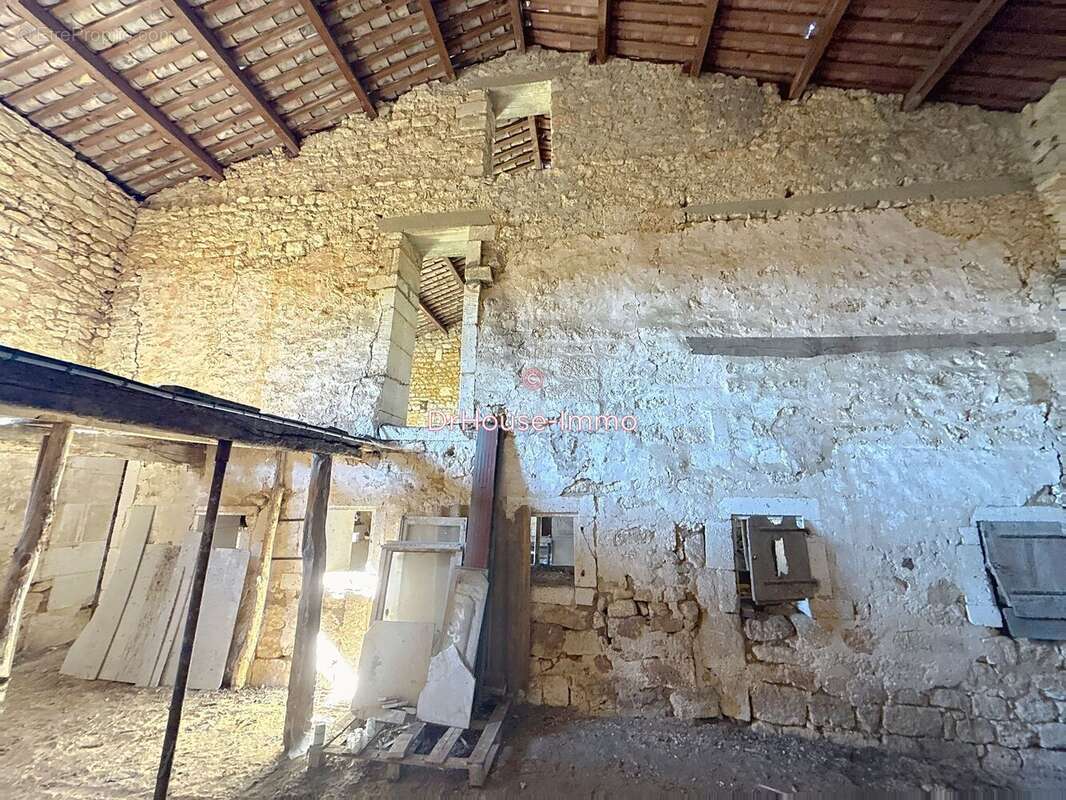 Autre à SOYAUX