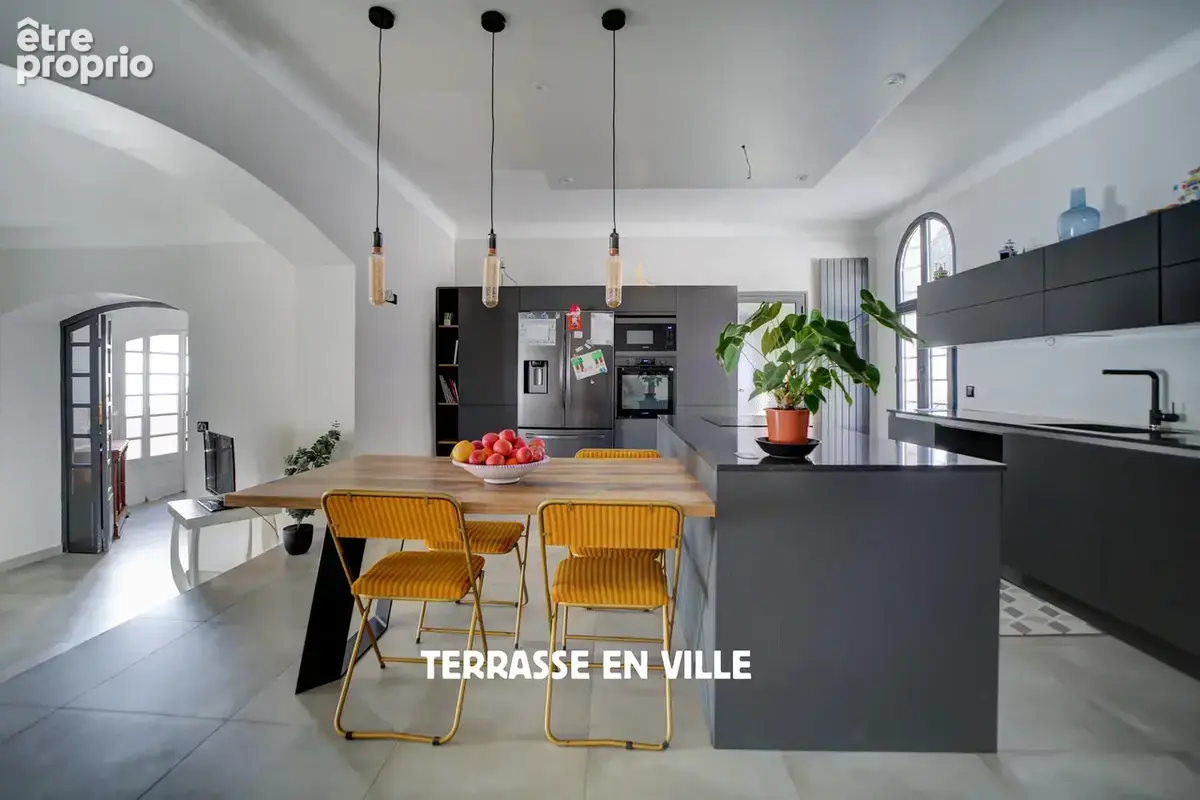La ciotat - figuerolles - maison d'architecte t9 - 400m2 - jardin - 1000m2 - piscine - garages - 1870000€ - photo 4