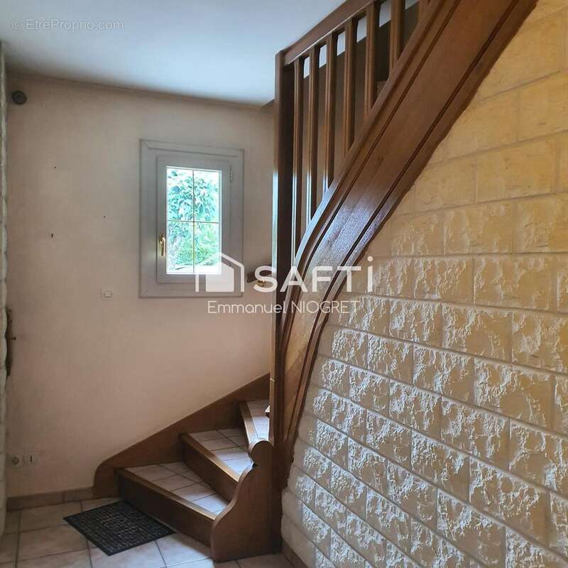 Maison 137 m² à Genlis  - photo 6