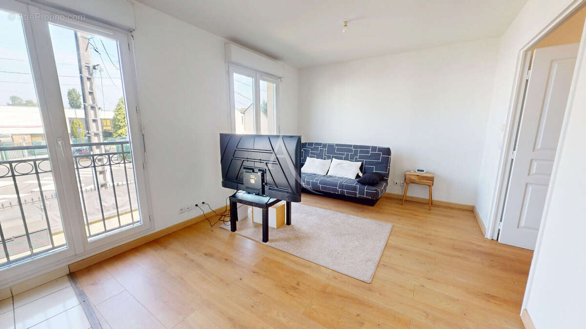 Appartement à PONTAULT-COMBAULT