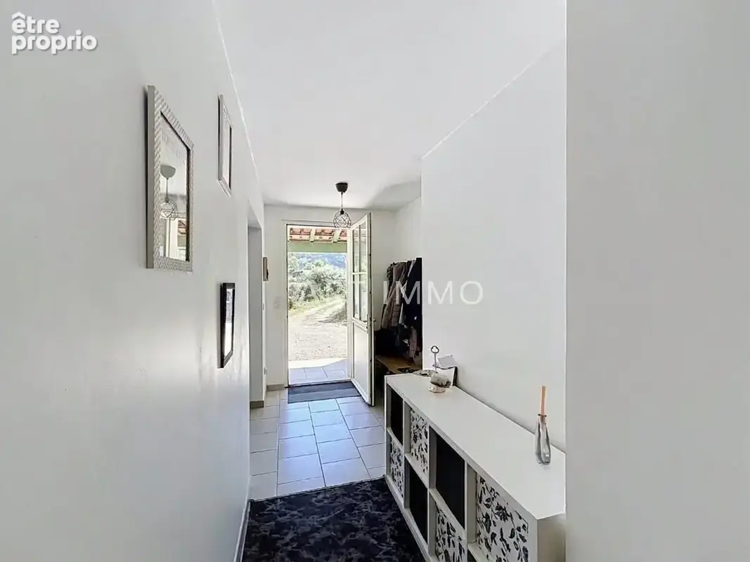 A vendre maison avec dependance au pied du luberon a vidauque - photo 9