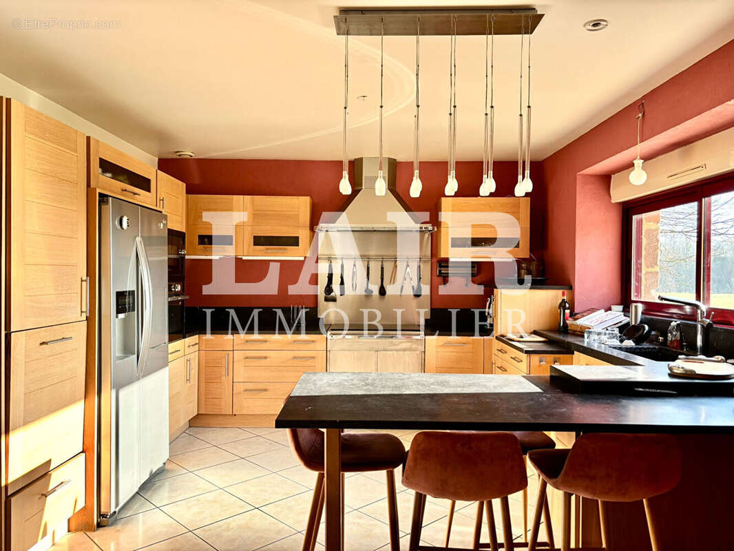 Maison à SAINT-AUBIN-DE-LOCQUENAY