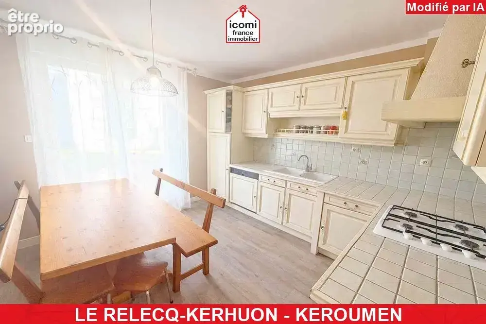 Maison à LE RELECQ-KERHUON