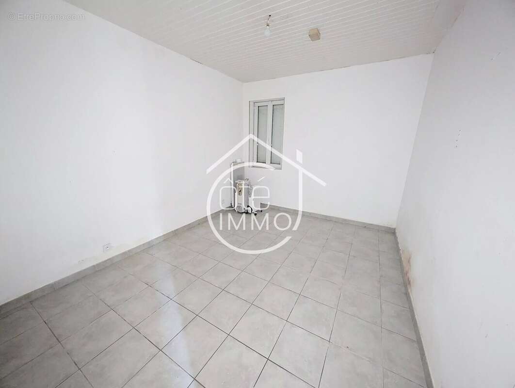 PRIGONRIEUX : Belle maison en pierre , 4 pièces de 96m² avec jardin - photo 4