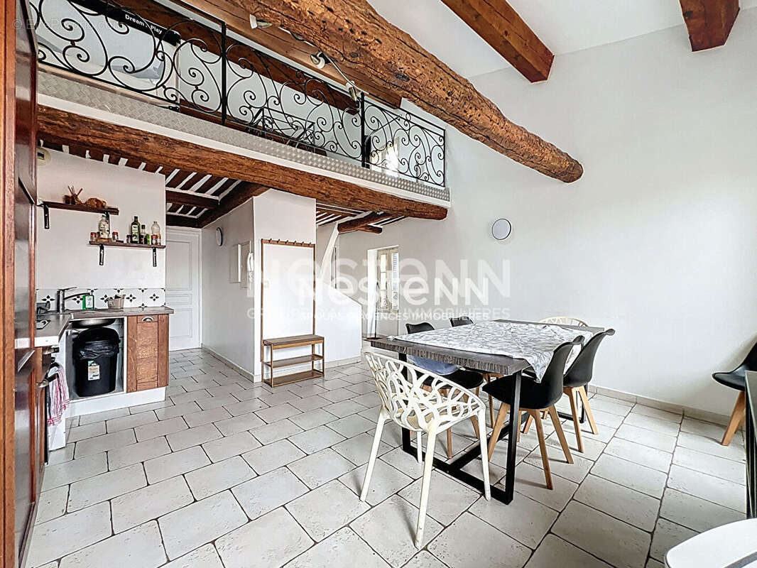 Appartement à VALLAURIS