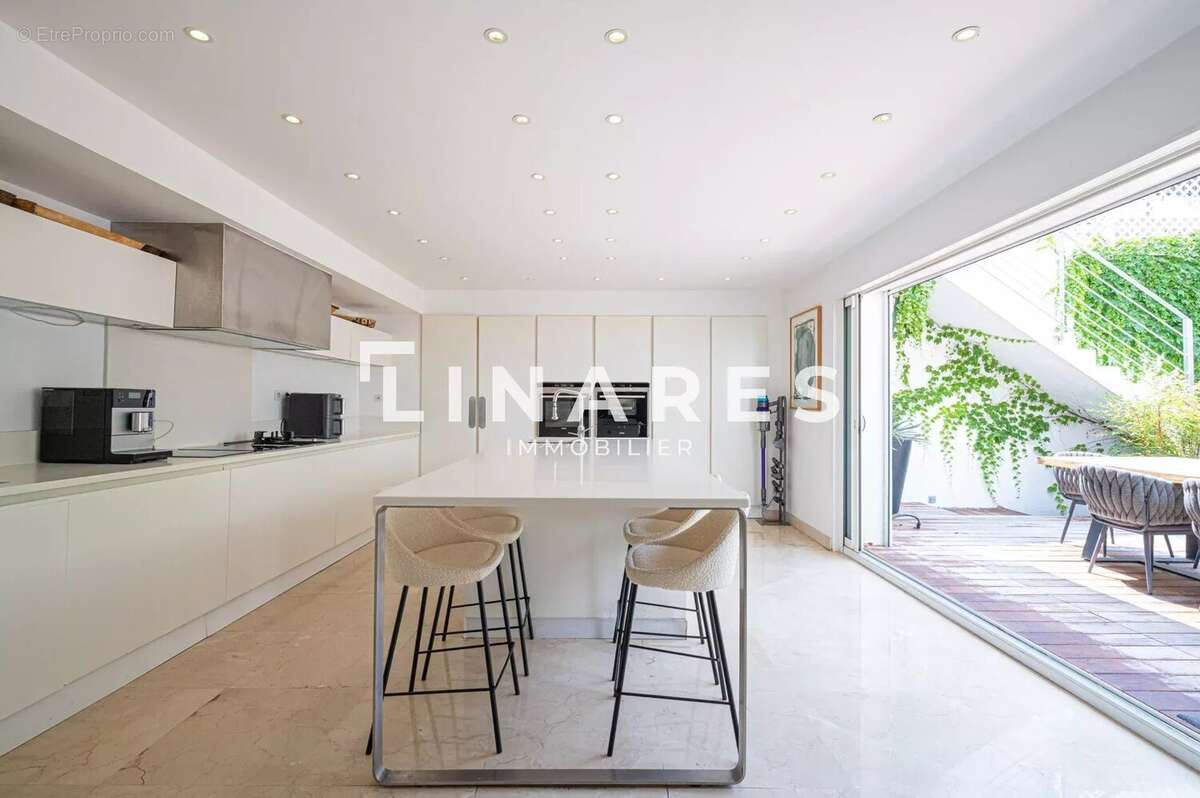 Maison à MARSEILLE-8E