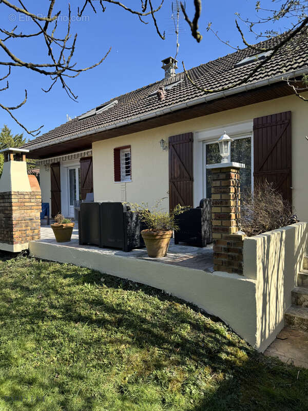 Maison à CLAYE-SOUILLY