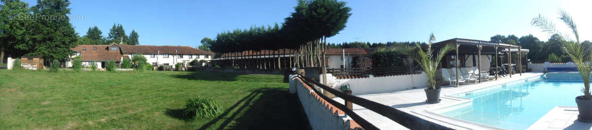 Complexe de 4 Gîtes et Maison avec 3 Chambres, Emplacement Privilégié, Piscine, Revenu – Lacs de Haute Charente - photo 4