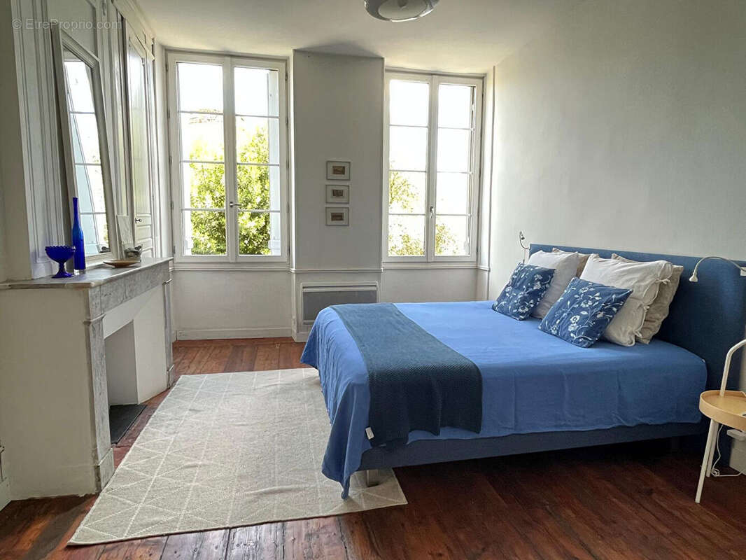 Maison à CASTILLON-LA-BATAILLE