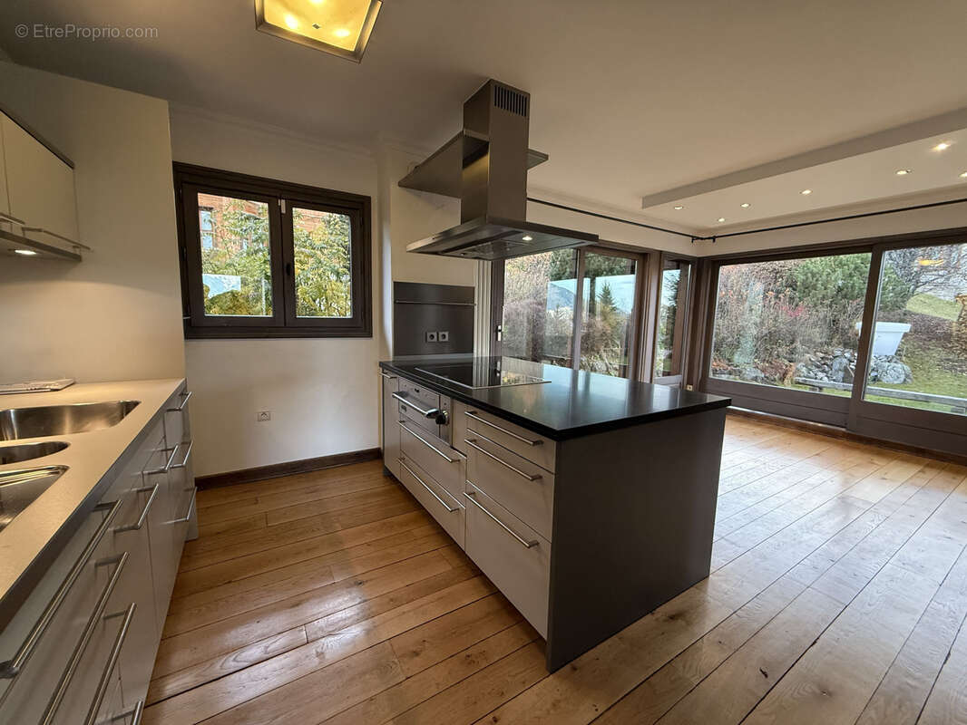 Maison à LA PERRIERE