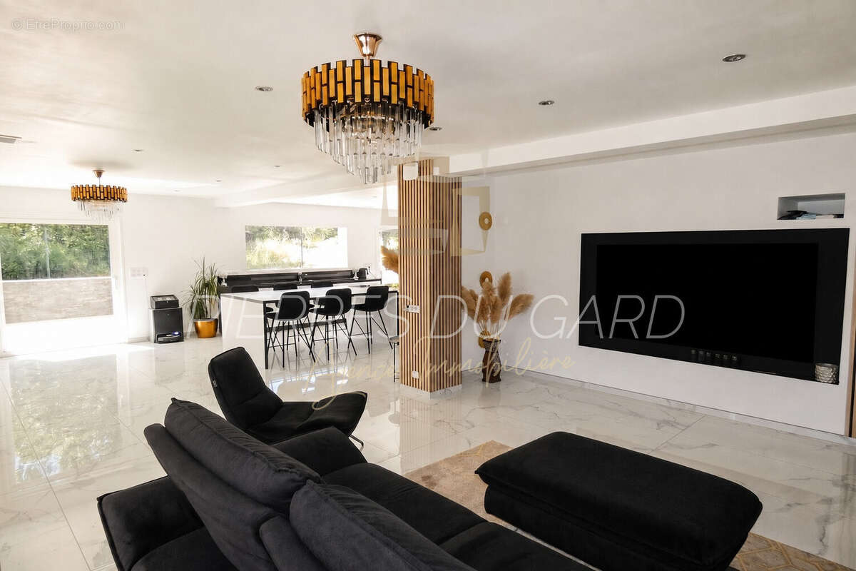 Maison 242 m² à Martignargues  - photo 3