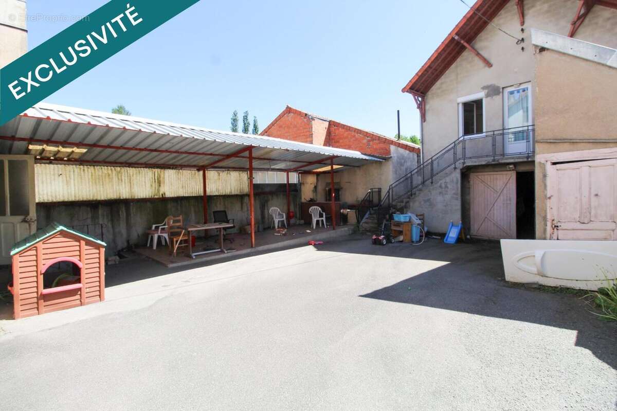 Photo 2 - Appartement à TOULON-SUR-ARROUX