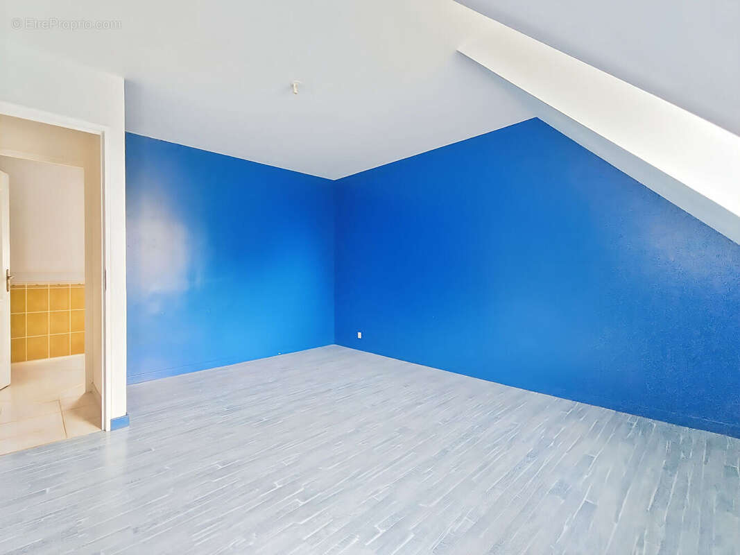 Maison à LA CHAPELLE-AUX-FILTZMEENS