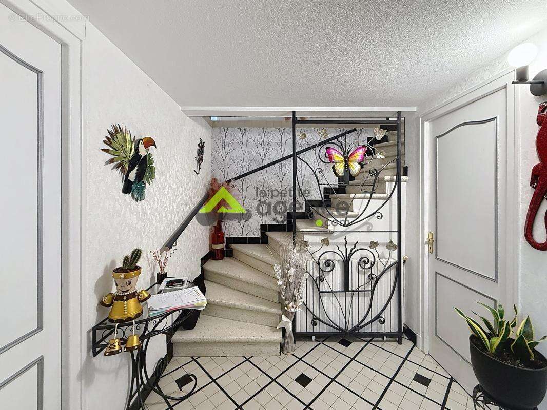 Maison sur sous-sol - 135 m2 - photo 5