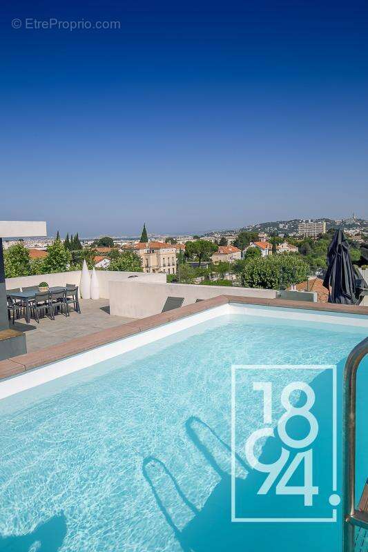 Appartement à MARSEILLE-9E
