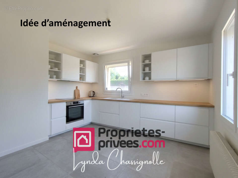 Maison entièrement rénovée à Saint Symphorien de Lay  - Grand garage double - - photo 6