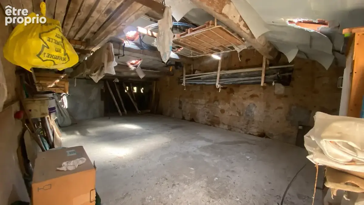 A vendre maison à rénover de 164 m2 avec cour et dépendances à Quarante   fort potentiel de division - photo 19