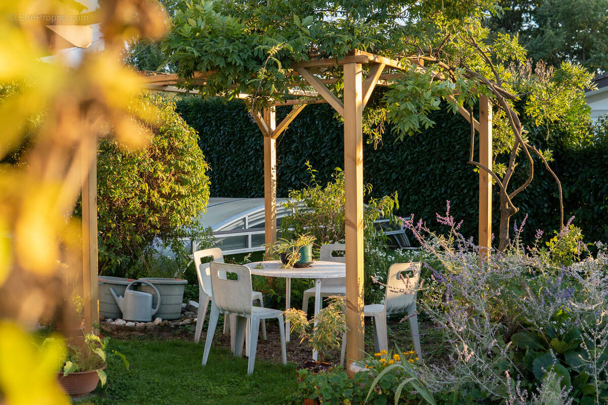 Maison à ANTHY-SUR-LEMAN