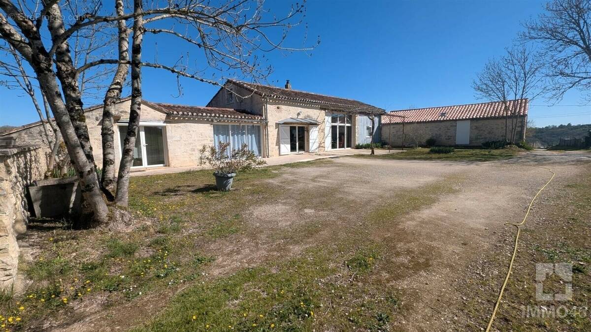 Maison à CAHORS