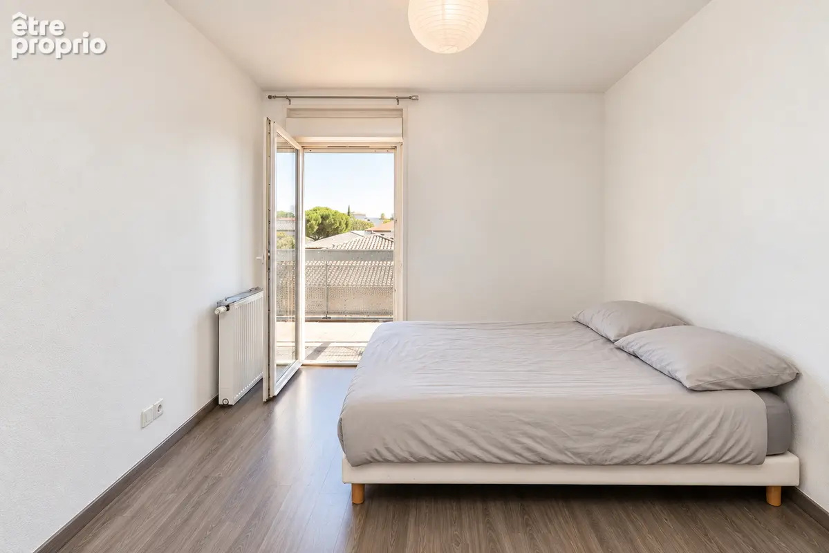Appartement 2 pièces de 41.40 m² avec place de parking et 11,70 m² de terrasse- Croix Daurade - photo 5