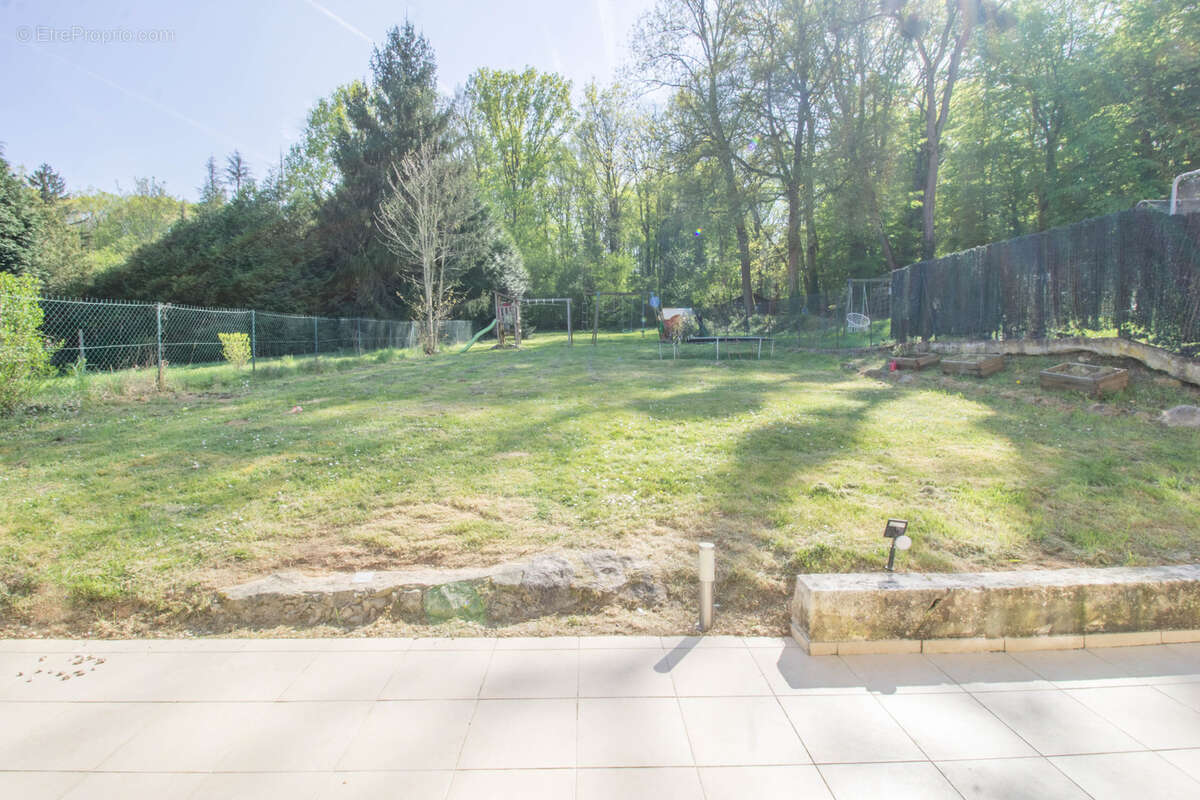 Maison à JANVILLE-SUR-JUINE