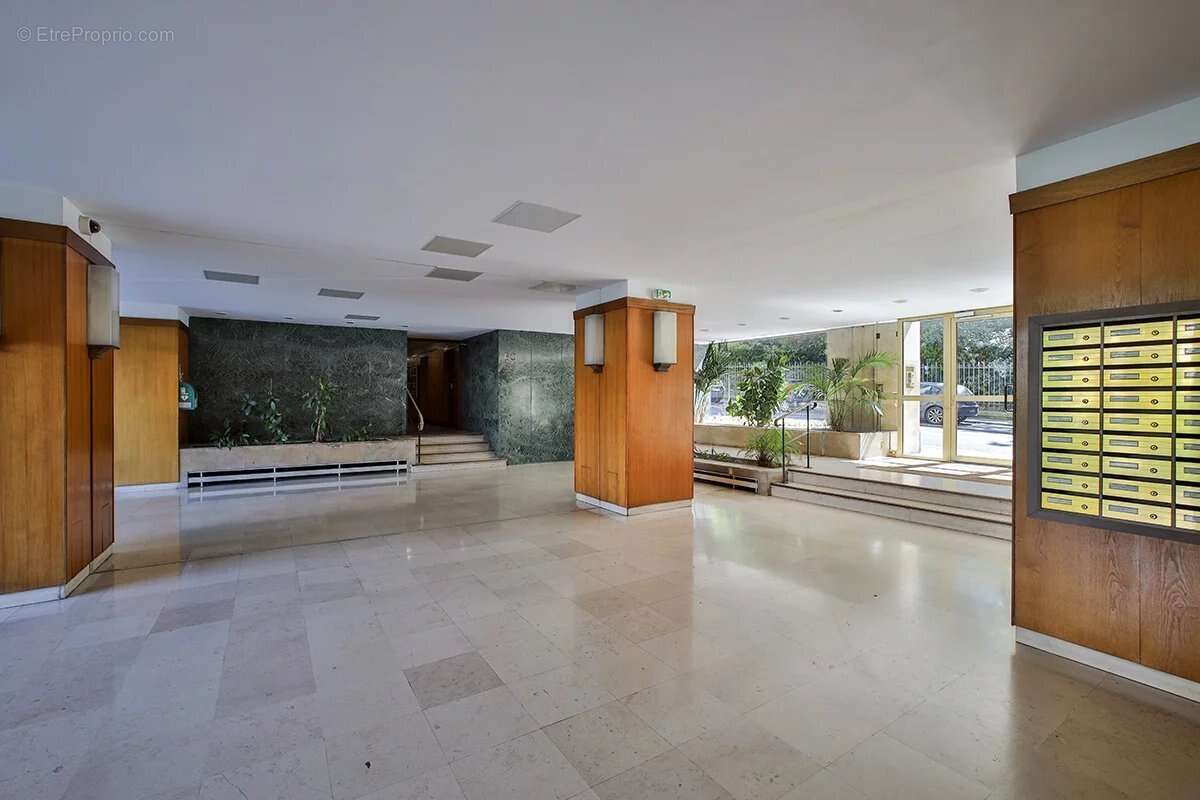 Appartement à PARIS-19E