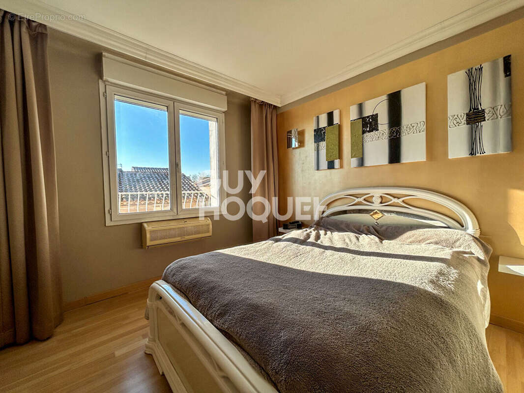 Appartement à ENTRAIGUES-SUR-LA-SORGUE