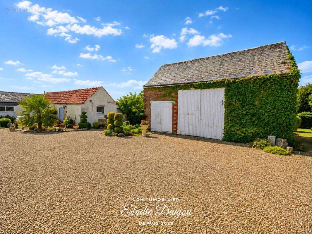 Maison de 3 chambres, dépendances, grange et jardin - Entre Orléans et Châteaudun - photo 12