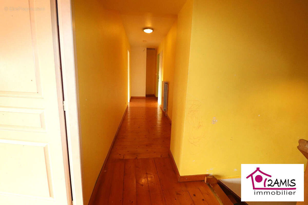 Maison à HOUDREVILLE