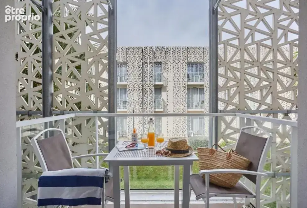 INVESTISSEMENT LOCATIF  AGDE  Résidence Tourisme Odalys Collection Prestige Nakâra  6,07 % de rentabilité - photo 5