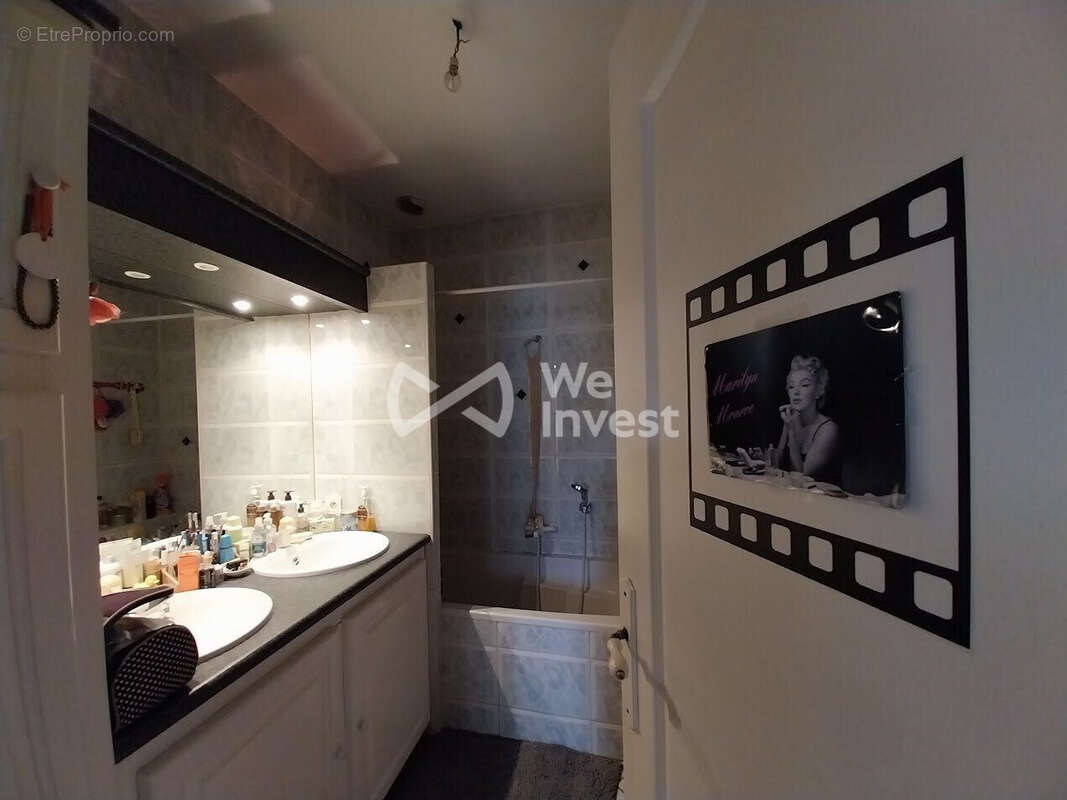 Appartement à NAY