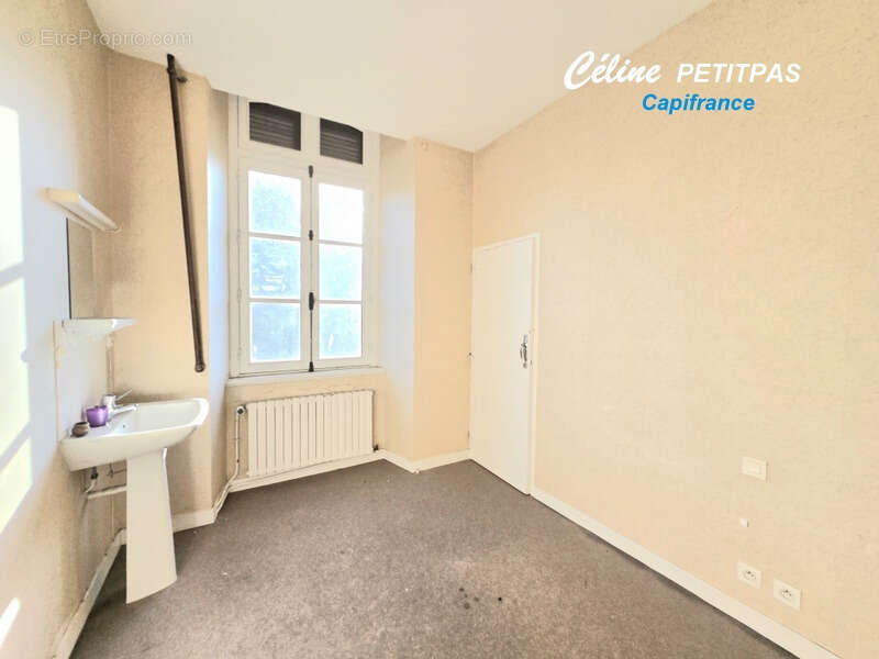 Maison à MONTFORT-SUR-MEU