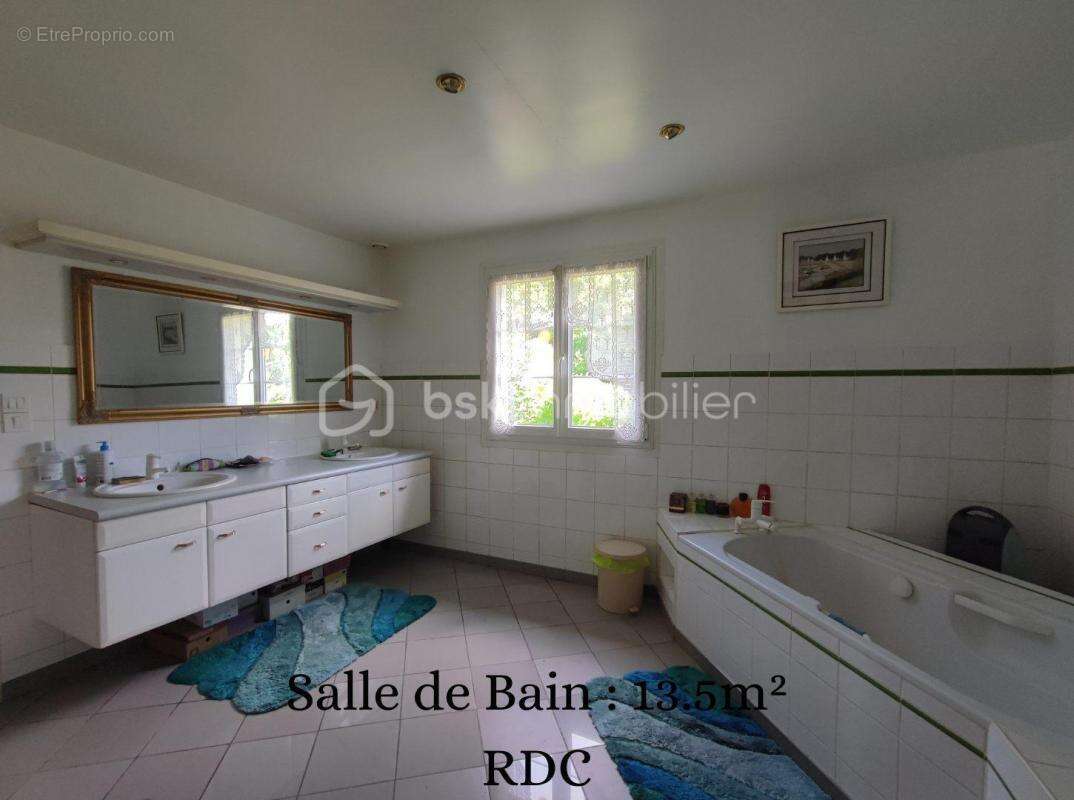 Maison à NEUILLY-SUR-EURE