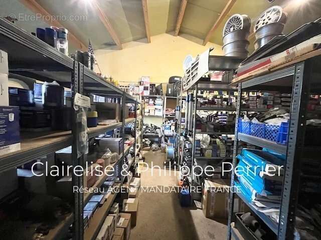 Commerce à LE THORONET