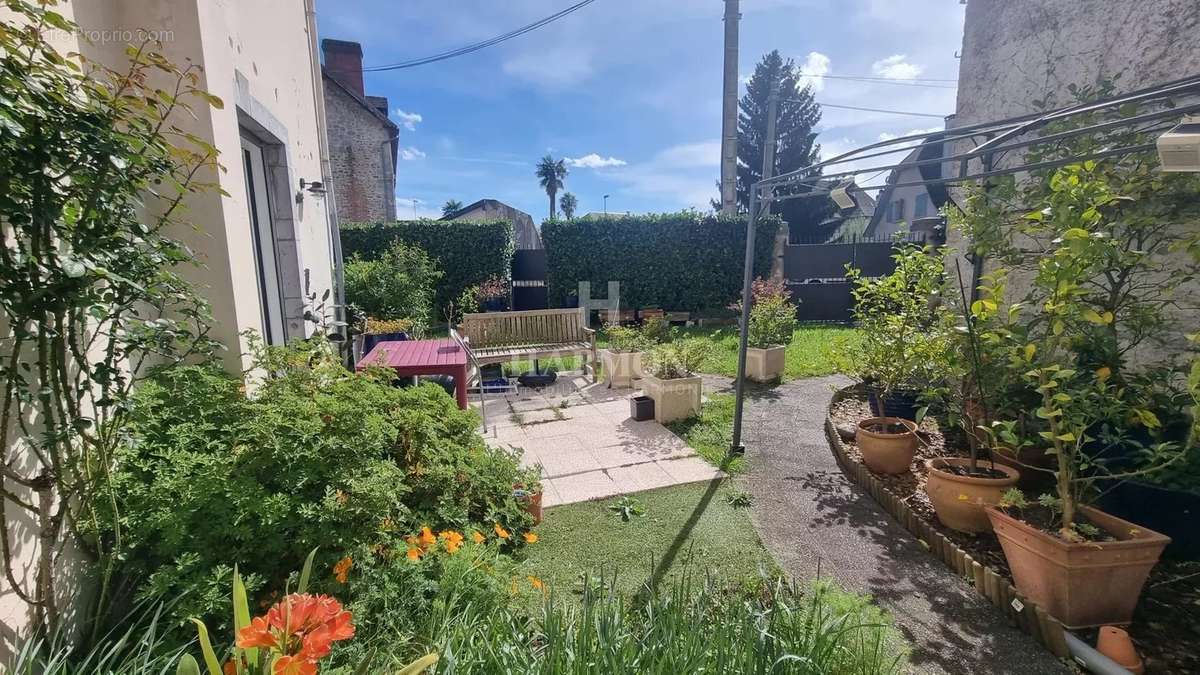 Maison à OLORON-SAINTE-MARIE