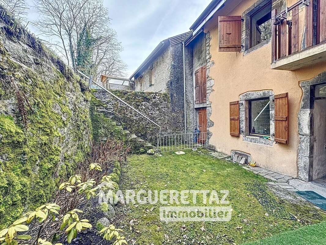 Appartement à TANINGES