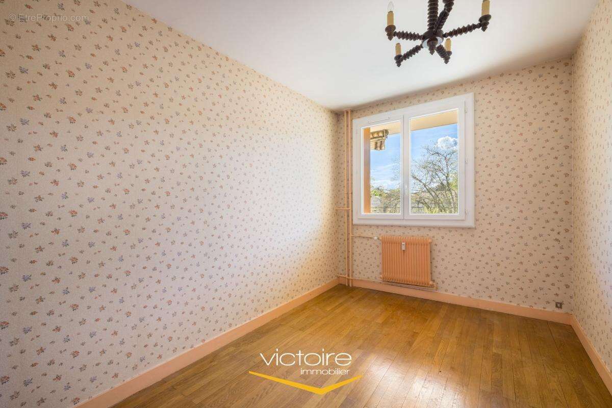 Appartement à RILLIEUX-LA-PAPE