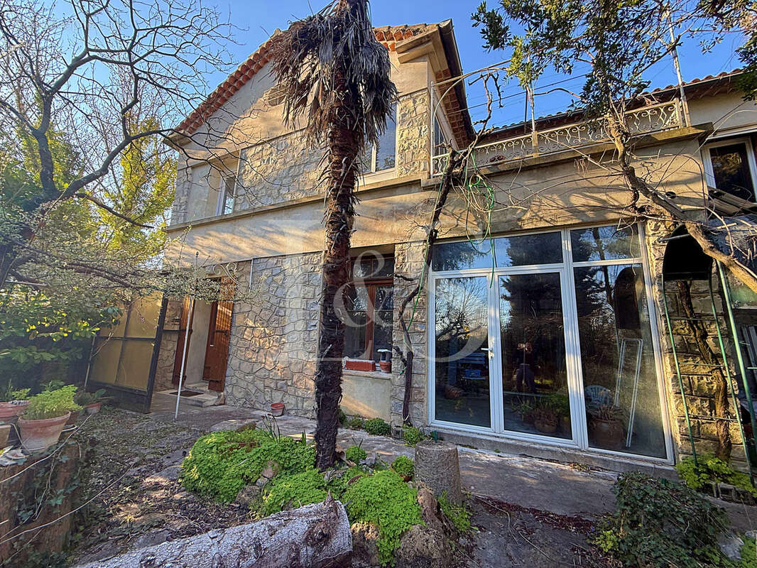 Maison à VAISON-LA-ROMAINE